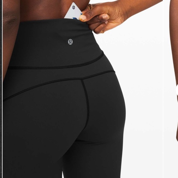 Lululemon In Movement Tights 25” Everlux - Black - Picture 3 of 15